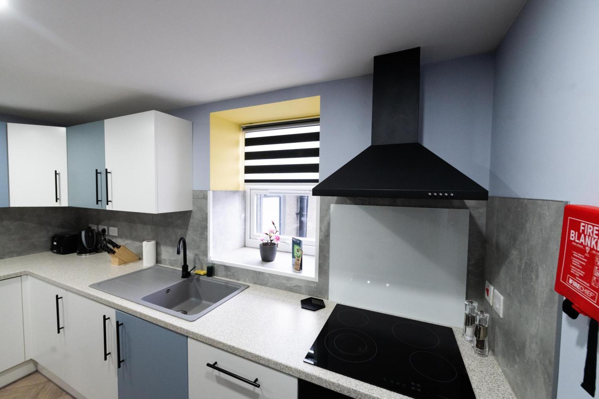 Aaron Wise - 51 Fitzhamon Apartments Кардіфф Екстер'єр фото
